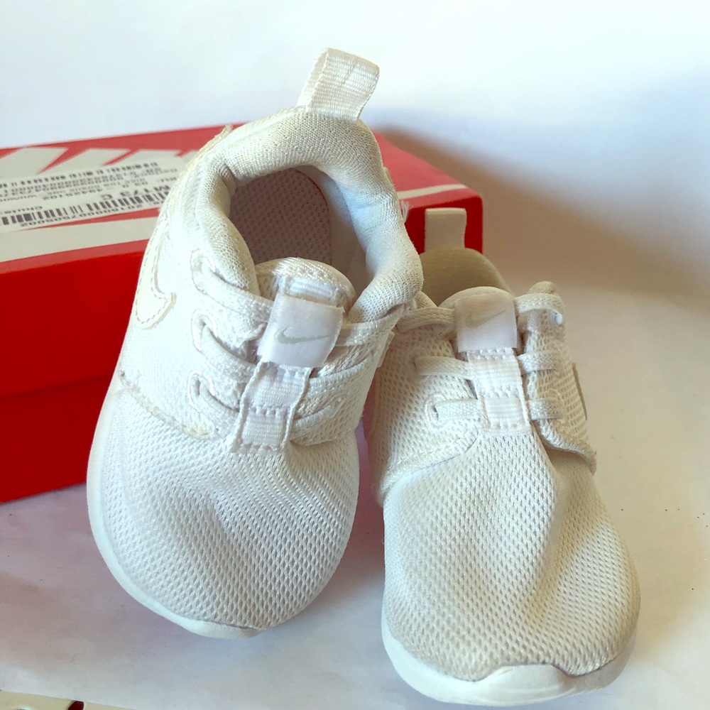 Baby Nike Roshe One (3C)